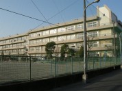 市川市立第八中学校