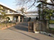 鶴指小学校