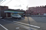 ファミリーマート市川インター店
