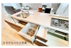 内観　キッチン　