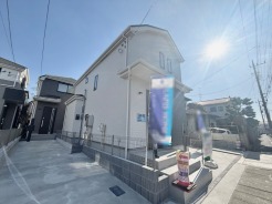 外観　奥A号棟　前C号棟