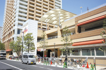 市川駅南口