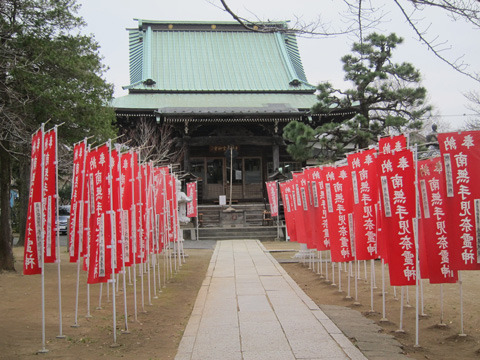 【手児奈霊神堂】真間山弘法寺の境内の一角に有ります。