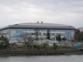【江戸川区のスポーツランド】
向こう岸は江戸川区！スポーツランドが見えます！